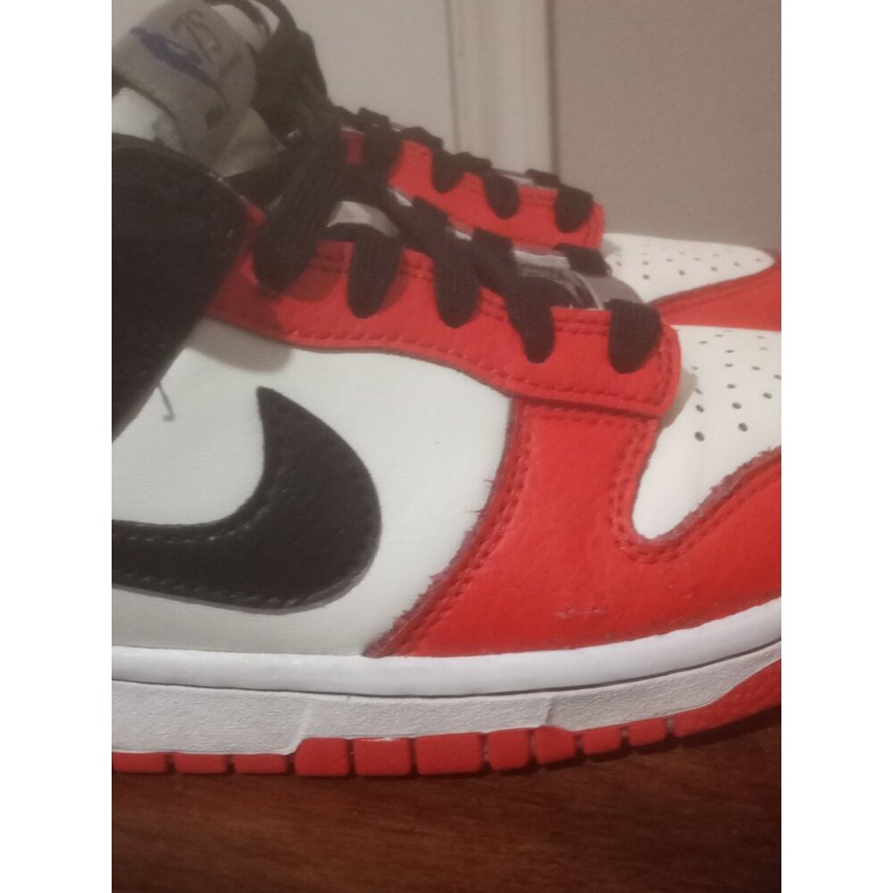 Size 5Y - Nike Dunk Low EMB x NBA 75th Anniversary - Bulls 2021 GS DO6288-100 - Picture 4 of 14